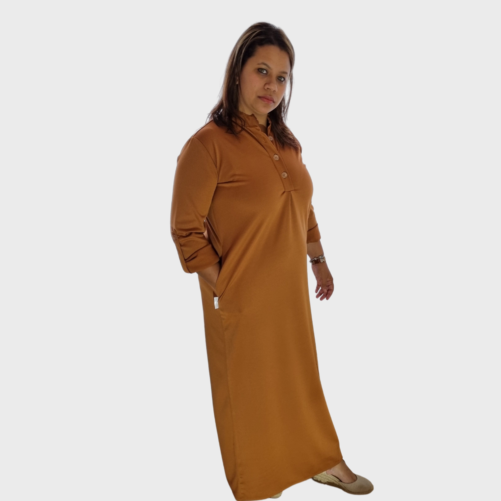tan dress standing 1000x1000